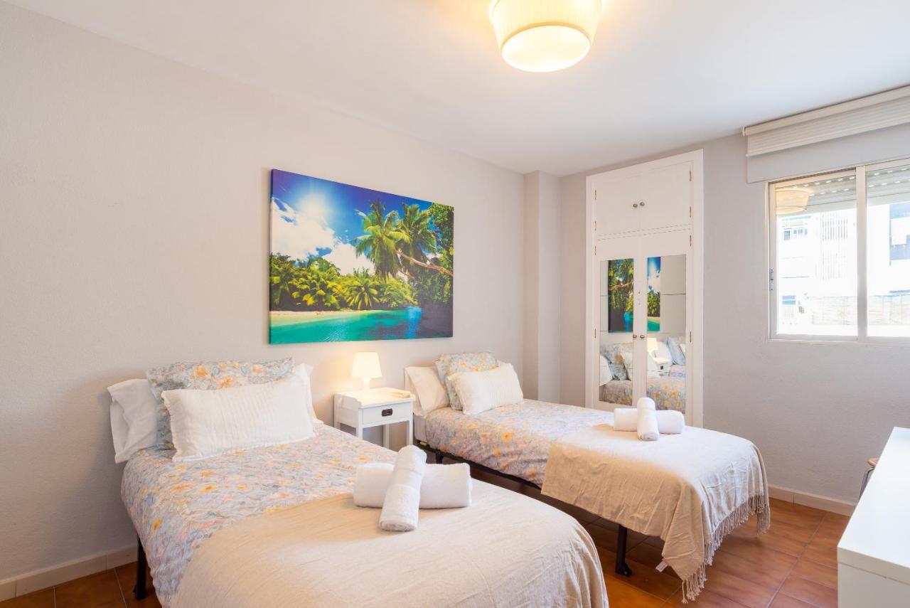 Virginia Beach & Private Terrace By Ele Apartments Malaga Exterior photo