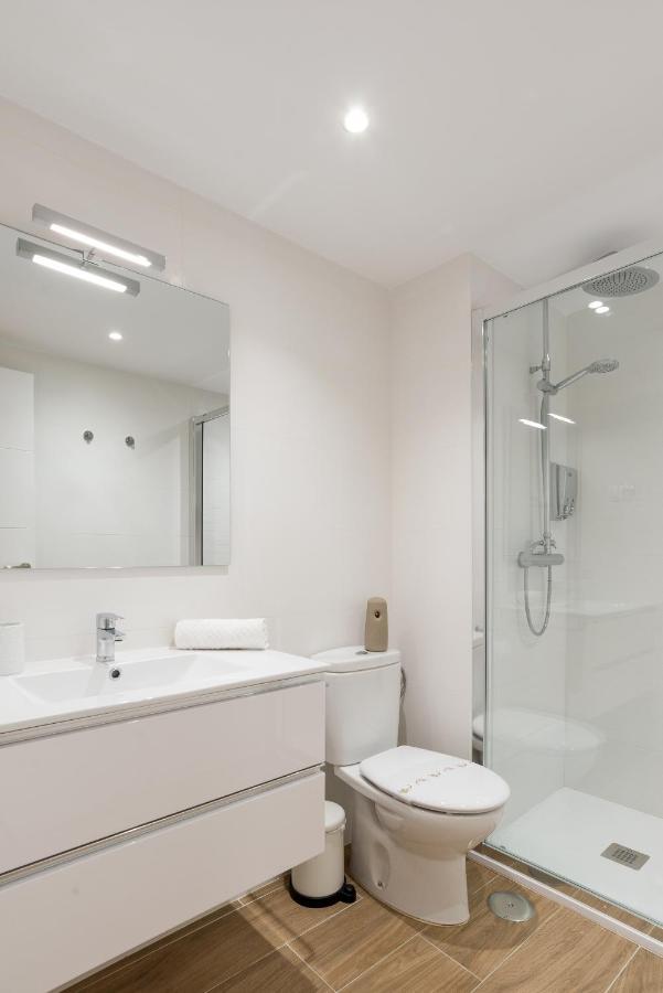 Virginia Beach & Private Terrace By Ele Apartments Malaga Exterior photo